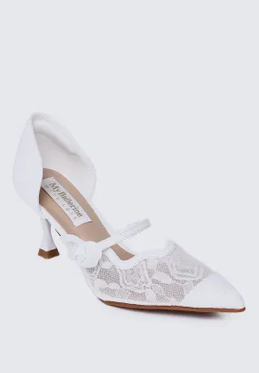 Timeless Blossoms Comfy Pumps In Ivory